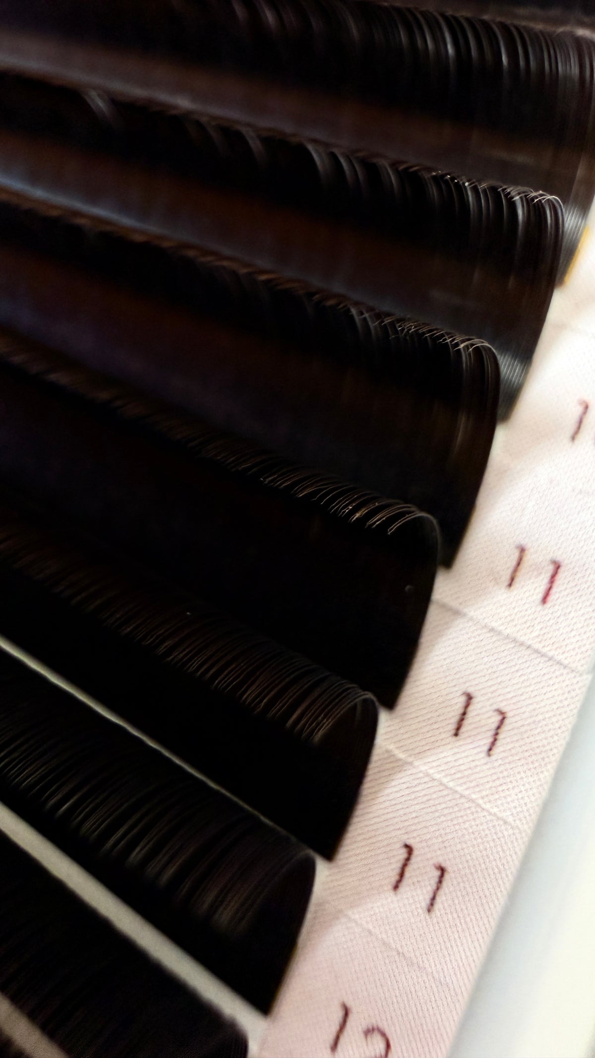 Scandinavian Style – Brown Collection – Dark Chocolate D Curl