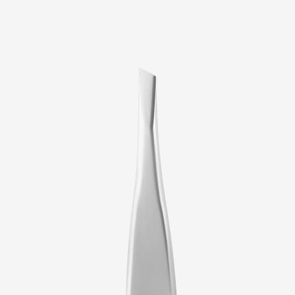 Eyebrow tweezers BEAUTY & CARE 20 TYPE 4 (narrow beveled)