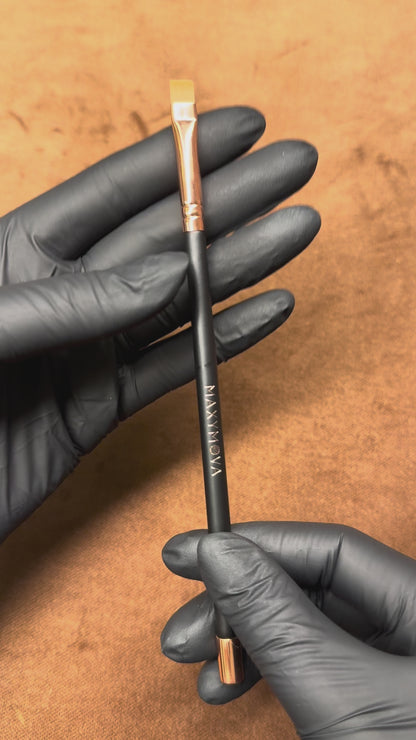 Professional Magnetic Brush No.5 - for Eyelash Tint and White Brow Paste Application